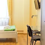 Bed & Breakfast Wenderedu Business Center Wrocław