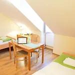 Wenderedu Business Center 3*