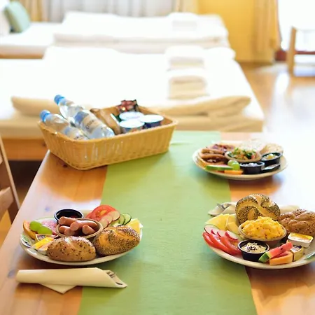 Bed & Breakfast Wenderedu Business Center