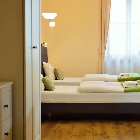 Bed & Breakfast Wenderedu Business Center 3*