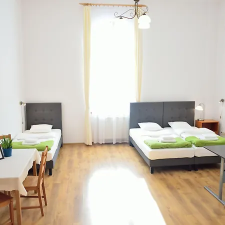 Wenderedu Business Center Bed & Breakfast Wroclaw