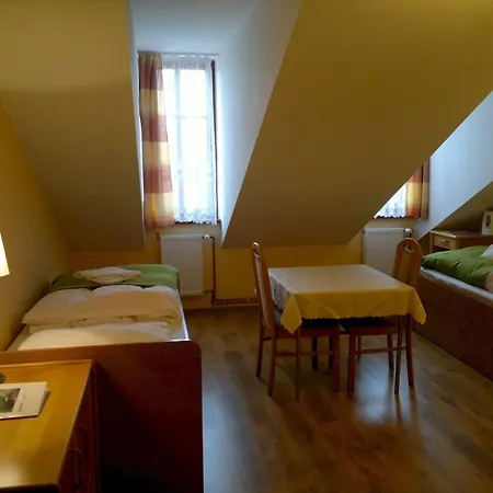 Wenderedu Business Center 3*