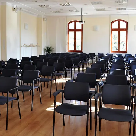 Wenderedu Business Center 3*