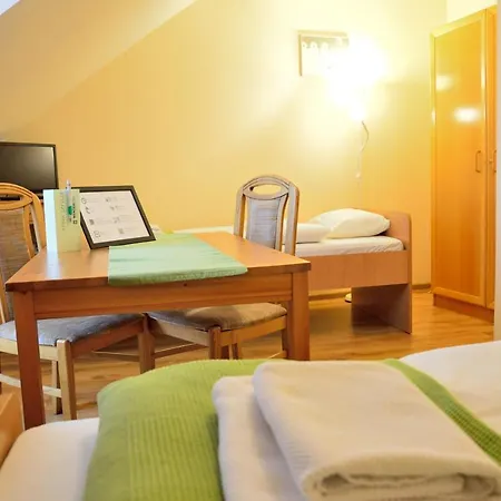 Wenderedu Business Center Bed & Breakfast 3*