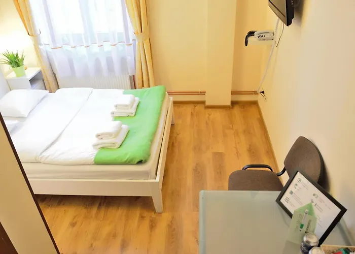 Wenderedu Business Center 3*