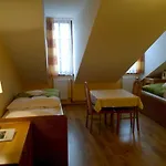 Wenderedu Business Center 3*