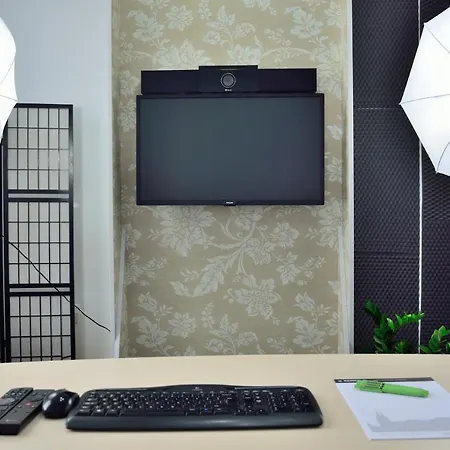 Wenderedu Business Center 3*