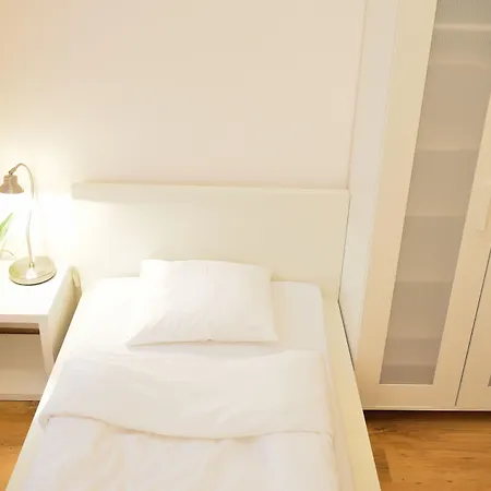 Bed & Breakfast Wenderedu Business Center 3*