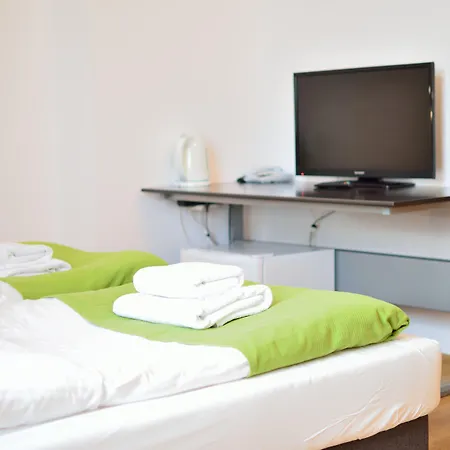 벤더 Edu 비즈니스 센터 B&B 3*