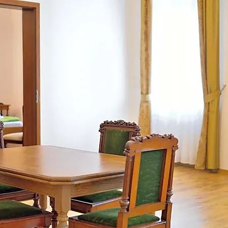 Wenderedu Business Center 3*