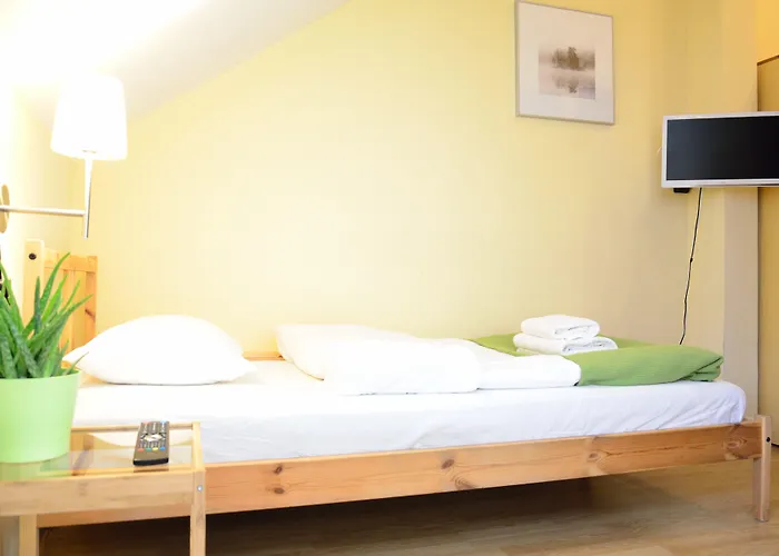 Wenderedu Business Center Frühstückspension 3*