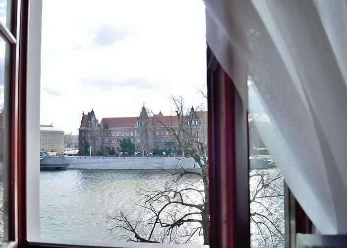 Wenderedu Business Center 3*