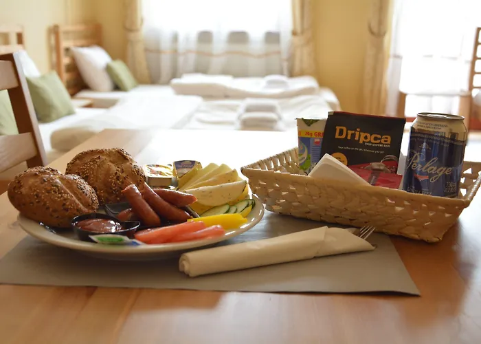 Wenderedu Business Center 3*