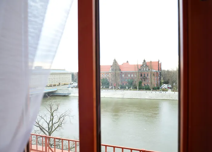 Wenderedu Business Center 3*