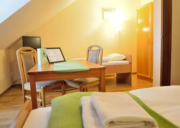 Wenderedu Business Center Frühstückspension 3*